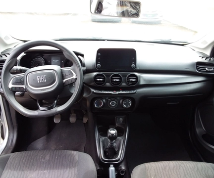Fiat Cronos DRIVE 1.3 8V Flex 2024 Prata — foto 1 de 3