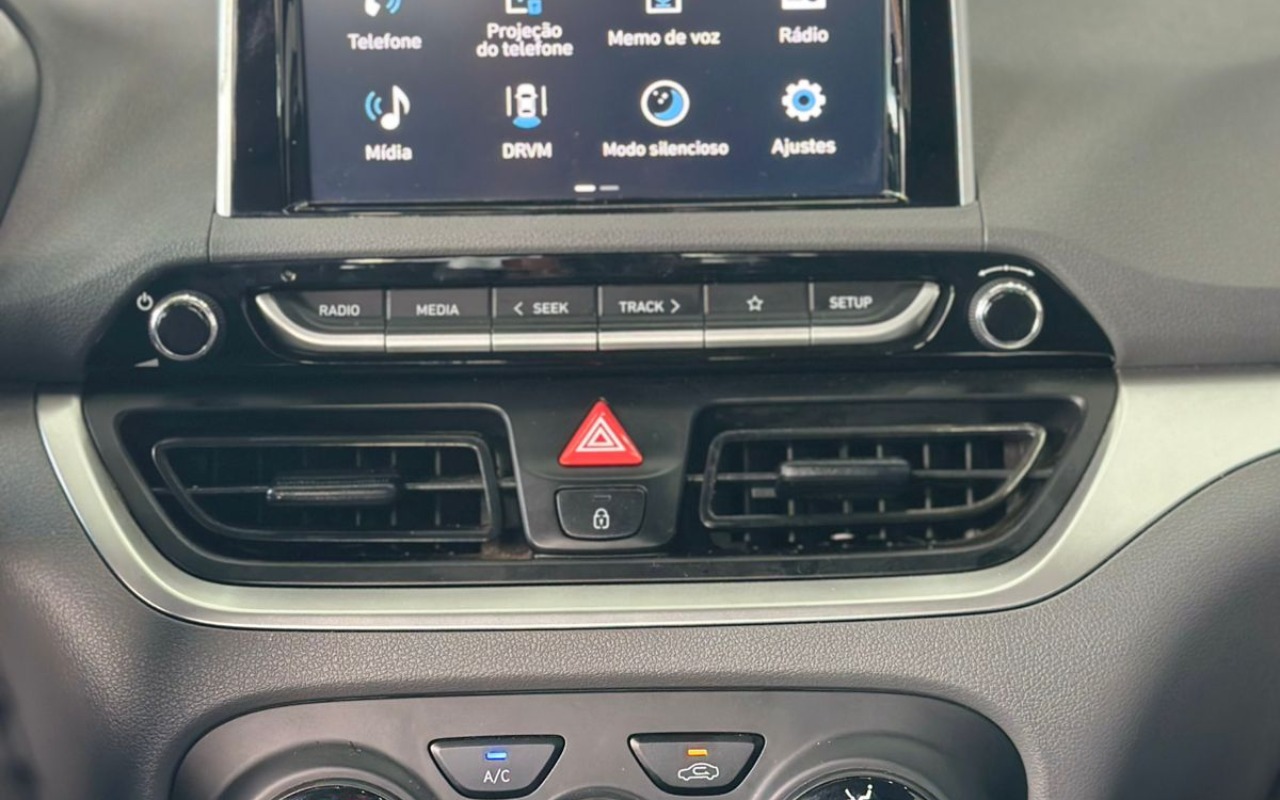 imagem-https://www.socarrao.com.br/sc-vehicle-images-prod/857436/1771070357823-V2hhdHNBcHAgSW1hZ2UgMjAyNi0wMi0xMiBhdCAxMC4yMS4xNSAoMSkuanBlZw.jpeg