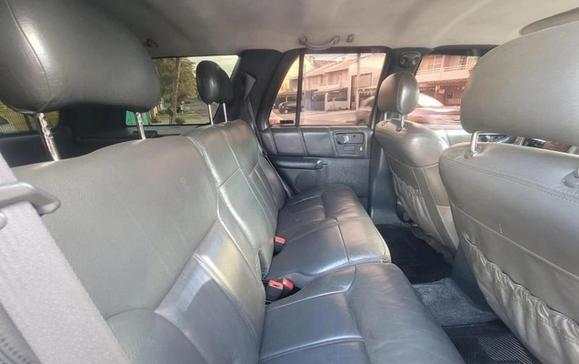 imagem-https://www.socarrao.com.br/sc-vehicle-images-prod/857480/1791851350795-7102493_16_B_ada32bed11.jpeg