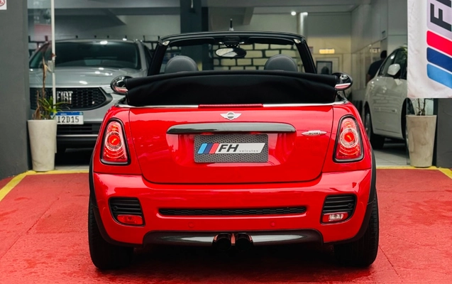 imagem-https://www.socarrao.com.br/sc-vehicle-images-prod/857549/1782306859150-gb-d889159.jpeg