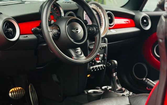 imagem-https://www.socarrao.com.br/sc-vehicle-images-prod/857549/1782306859159-gb-ef64fed.jpeg