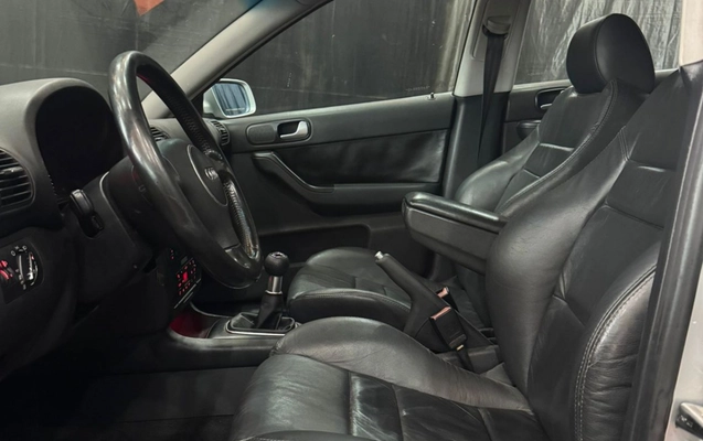 imagem-https://www.socarrao.com.br/sc-vehicle-images-prod/857583/1771074784784-QXVkaSBBMyAxLjggVHVyYm8gVGV0byBTb2xhciAyMDA1IFN0ZWluYmFjaCBNdWx0aW1hcmNhcyBlbSBTYW50byBBbWFybyBkYSBJbXBlcmF0cml6IFNDIDEzLmpwZWc.jpeg