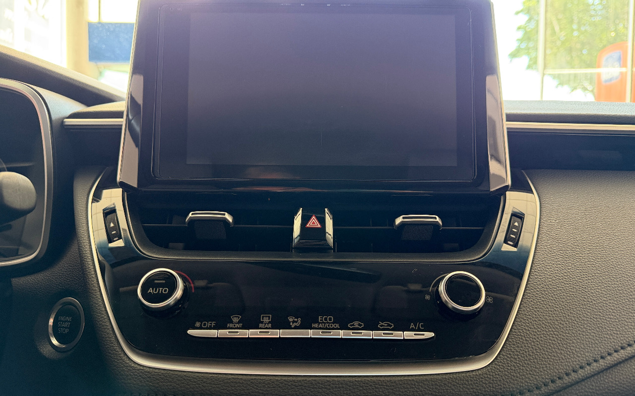 imagem-https://www.socarrao.com.br/sc-vehicle-images-prod/858381/1771103785122-MjAyNjAyMDlfMTkzMzUyNjg4X2lPUy5qcGc.jpg