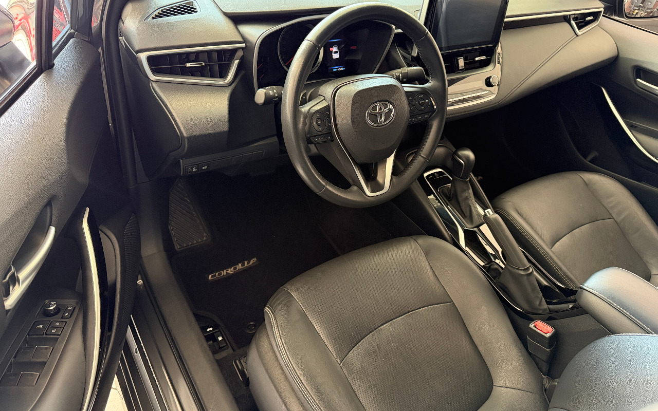 imagem-https://www.socarrao.com.br/sc-vehicle-images-prod/858381/1771103785824-MjAyNjAyMDlfMTkzNDQ0ODE3X2lPUy5qcGc.jpg
