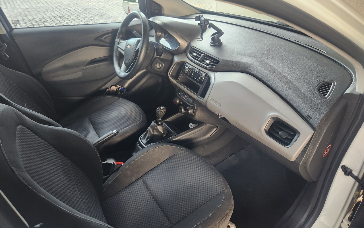 imagem-https://www.socarrao.com.br/sc-vehicle-images-prod/858382/1771105784328-MjAyNjAxMTlfMTgwODM4LmpwZw.jpg