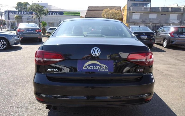 imagem-https://www.socarrao.com.br/sc-vehicle-images-prod/858428/1787937811371-7538536_3_B_f7812dbfed.jpeg