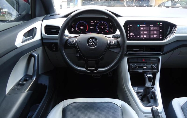 imagem-https://www.socarrao.com.br/sc-vehicle-images-prod/858449/1788386699950-7764653_9_B_95bc4836c6.jpeg