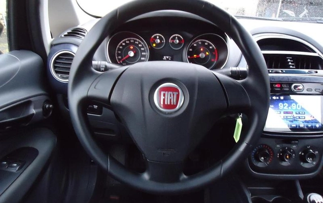 imagem-https://www.socarrao.com.br/sc-vehicle-images-prod/858455/1787937837368-7322840_10_B_1287a8670e.jpeg