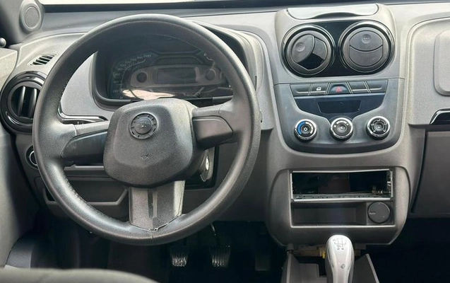 imagem-https://www.socarrao.com.br/sc-vehicle-images-prod/858493/1787747877141-7747827_5_B_394e2519dc.jpeg