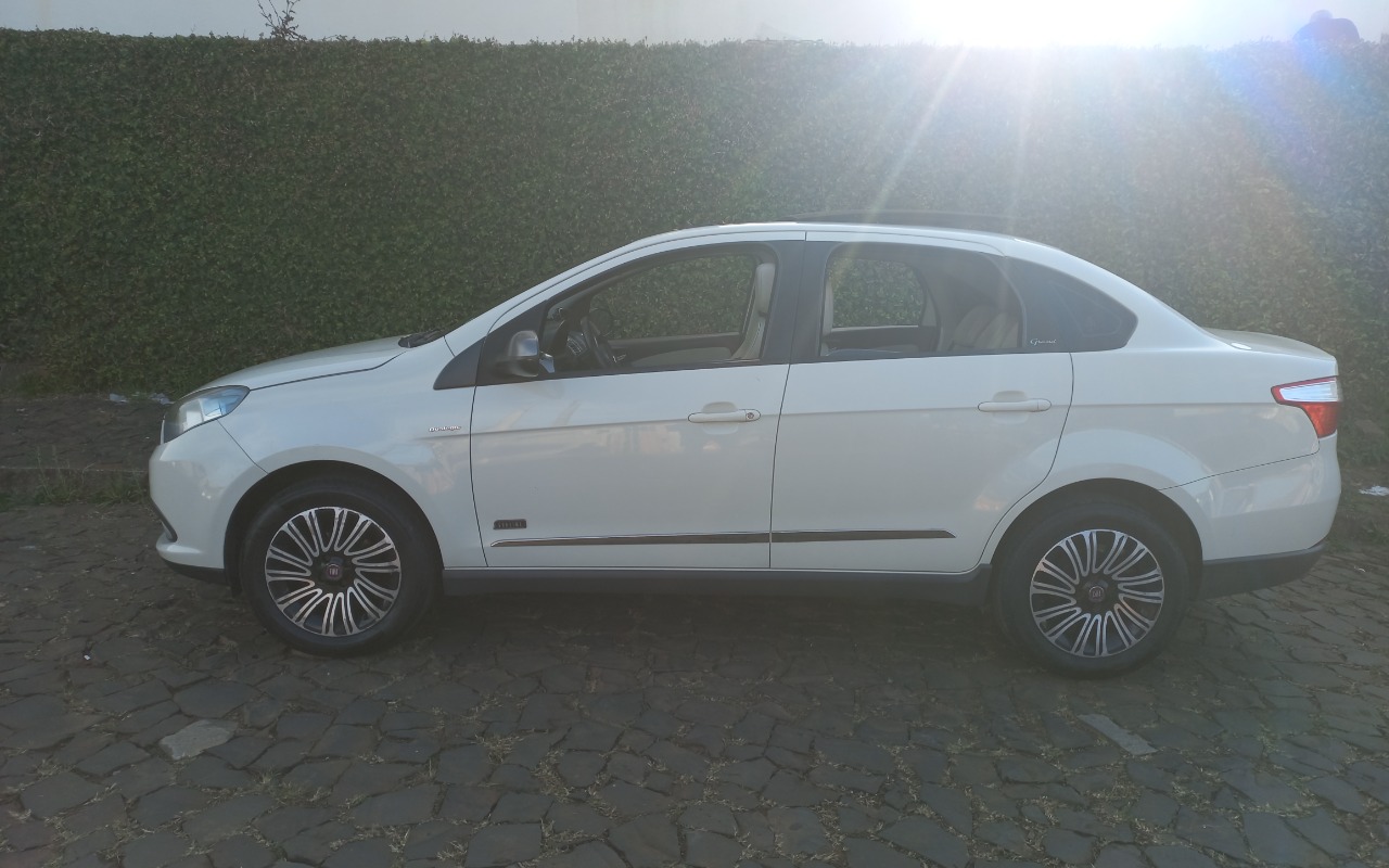 imagem-https://www.socarrao.com.br/sc-vehicle-images-prod/858744/1772994100956-MjAyNTA4MTlfMTY1MDI3LmpwZw.jpg