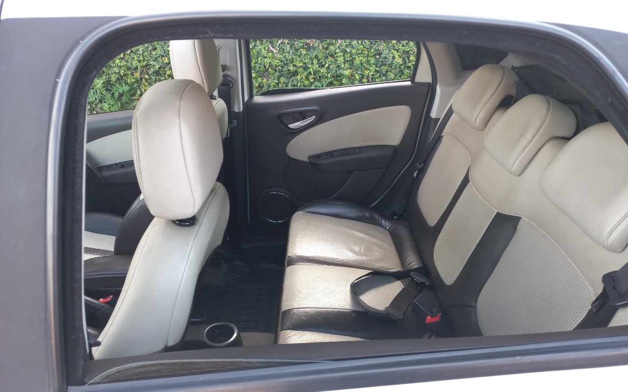 imagem-https://www.socarrao.com.br/sc-vehicle-images-prod/858744/1772994101792-MjAyNTA4MTlfMTY1MDQxLmpwZw.jpg