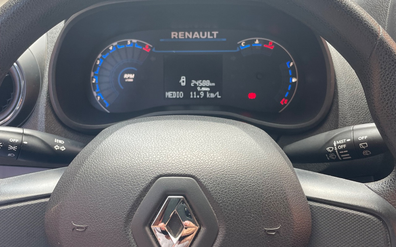 imagem-https://www.socarrao.com.br/sc-vehicle-images-prod/858802/1771202339925-SU1HXzEyMzcuanBlZw.jpeg