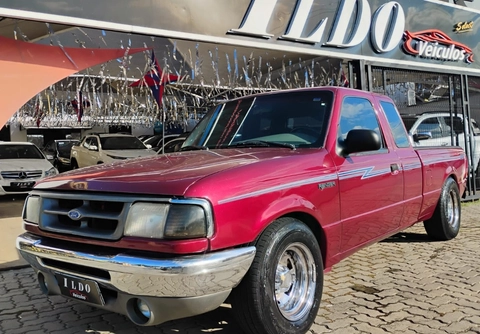 Ford Ranger STX 4.0 CS/ CE 1995 Vermelho — foto 1 de 3