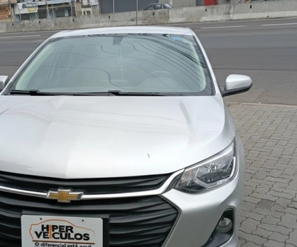 Chevrolet Onix 2022 Prata — foto 1 de 3