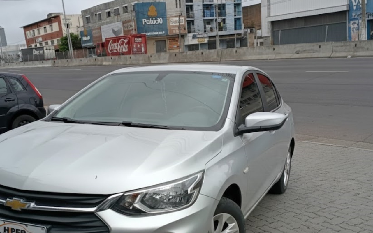 imagem-https://www.socarrao.com.br/sc-vehicle-images-prod/859390/1771264803858-ZGlhbnRlaXJhIGxhZG8gbW90b3Jpc3RhLmpwZw.jpg