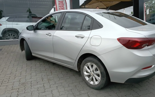 imagem-https://www.socarrao.com.br/sc-vehicle-images-prod/859390/1771264803917-VHJhc2VpcmEgT25peCBzZW0gcGxhY2EuanBn.jpg