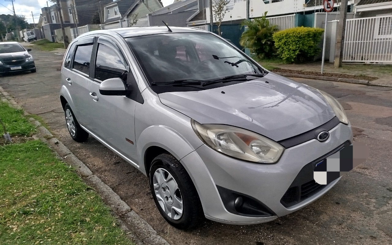 Ford Fiesta 2012 Prata — foto 1 de 3