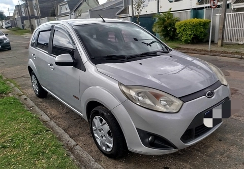 Ford Fiesta 2012 Prata — foto 1 de 3