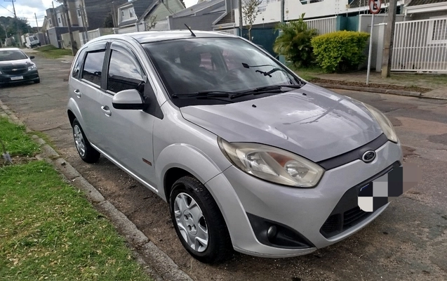 imagem-https://www.socarrao.com.br/sc-vehicle-images-prod/859413/1771267481545-SU1HXzIwMjYwMjE2XzE1NDE1Mi5qcGc.jpg