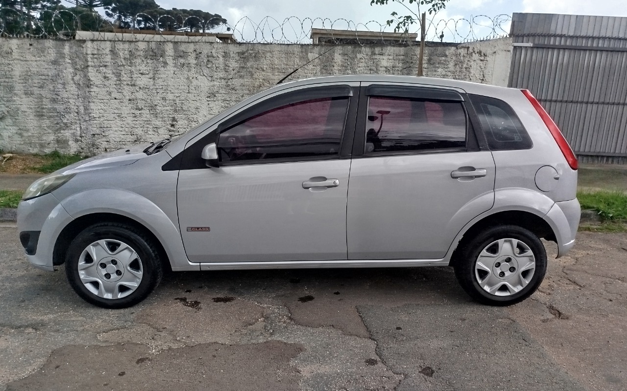 imagem-https://www.socarrao.com.br/sc-vehicle-images-prod/859413/1771267483421-SU1HXzIwMjYwMjE2XzE0Mzc0MC5qcGc.jpg