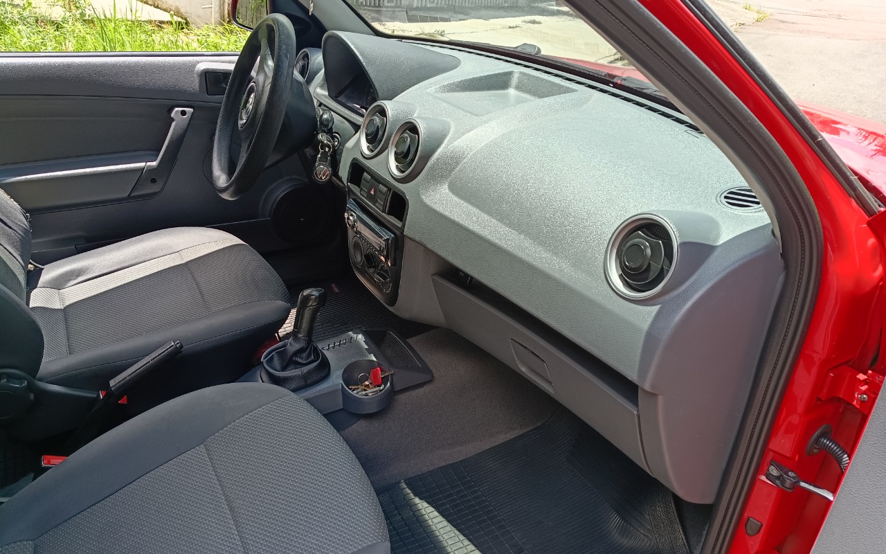 imagem-https://www.socarrao.com.br/sc-vehicle-images-prod/859573/1772608171978-SU1HXzIwMjYwMjA5XzEyNTQ0MTM1M19IRFIuanBn.jpg