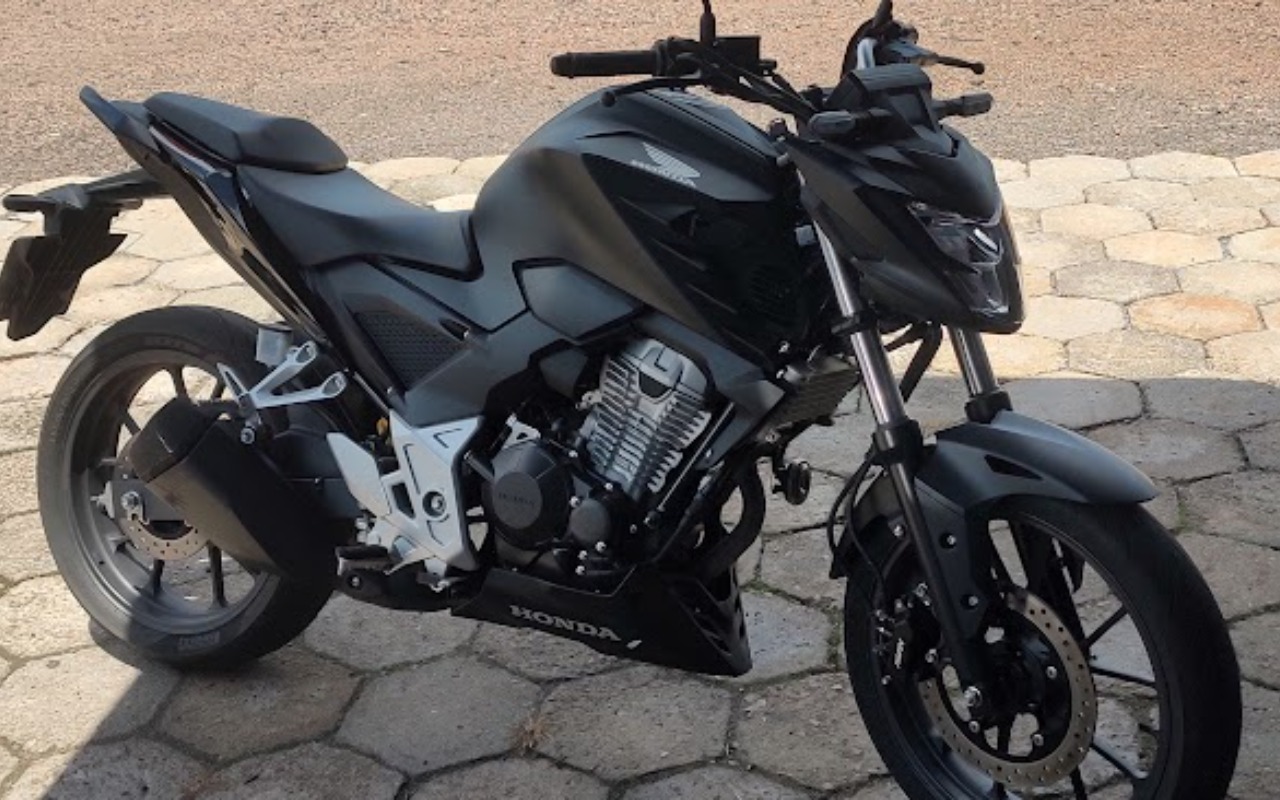 imagem-https://www.socarrao.com.br/sc-vehicle-images-prod/859754/1771344793033-SU1HXzIwMjYwMjE3XzEyMTYxMDgzN19IRFIuanBn.jpg