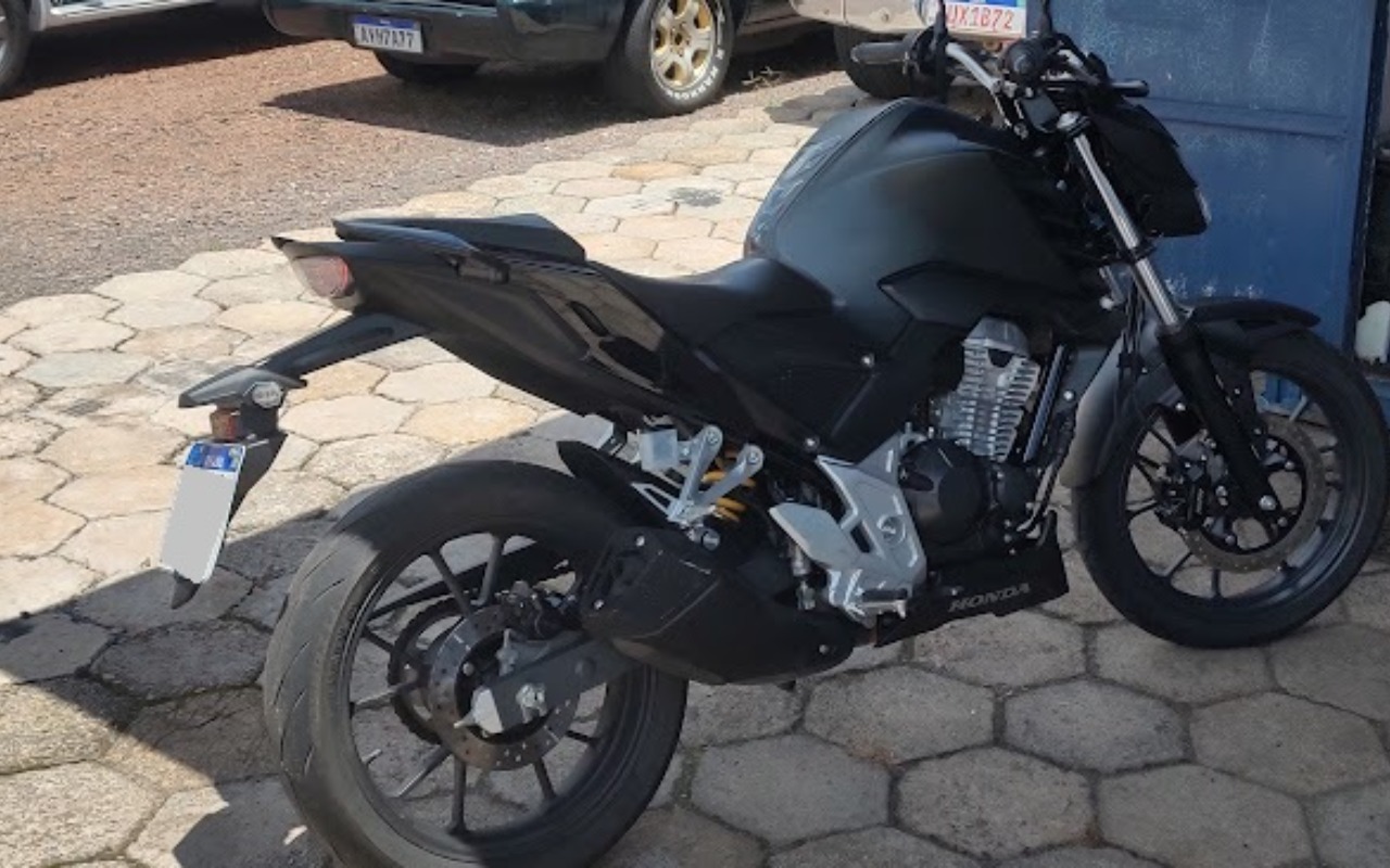 imagem-https://www.socarrao.com.br/sc-vehicle-images-prod/859754/1771344793940-SU1HXzIwMjYwMjE3XzEyMTYyNDg1NV9IRFIuanBn.jpg