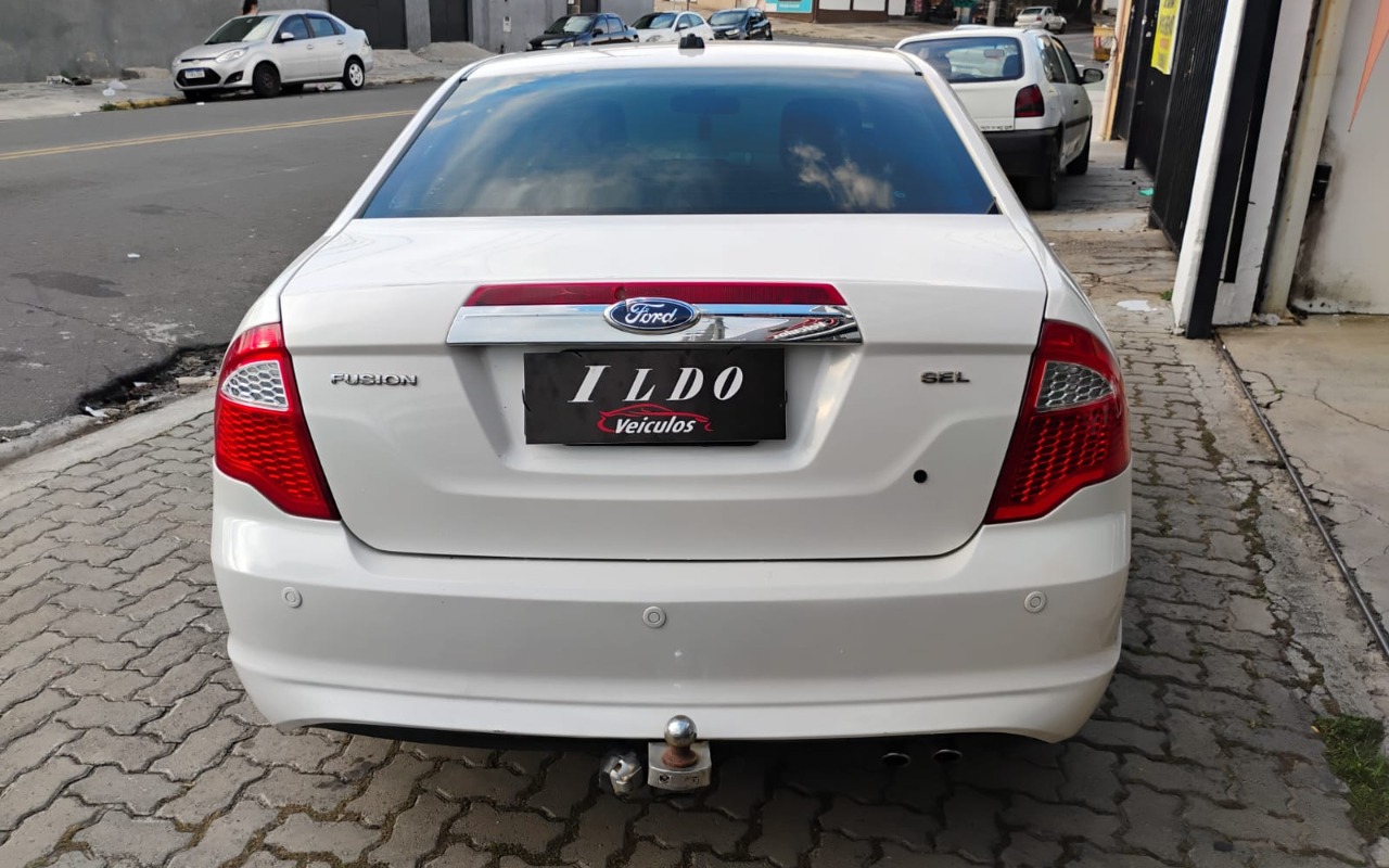 imagem-https://www.socarrao.com.br/sc-vehicle-images-prod/859785/1771348632131-Ni5qcGVn.jpeg