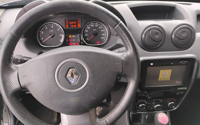 imagem-https://www.socarrao.com.br/sc-vehicle-images-prod/859807/1771349553002-MTAuanBlZw.jpeg