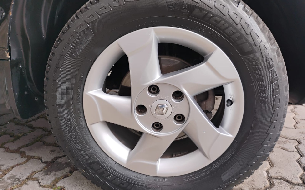 imagem-https://www.socarrao.com.br/sc-vehicle-images-prod/859807/1771349553539-MTMuanBlZw.jpeg