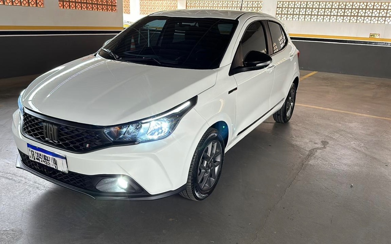 imagem-https://www.socarrao.com.br/sc-vehicle-images-prod/859842/1771353461668-YWUwMzgxMjItOTk5NS00OWFkLTliMTEtODg2ZmFhMzc1ZjE0LmpwZWc.jpeg