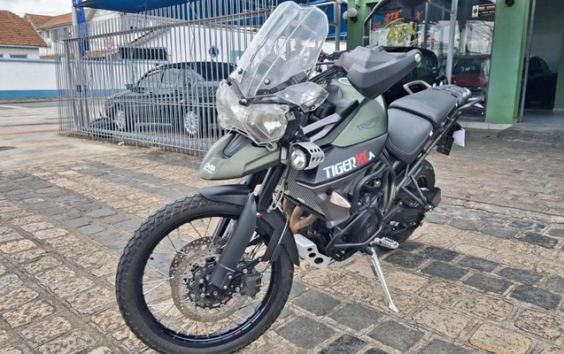imagem-https://www.socarrao.com.br/sc-vehicle-images-prod/860205/1787227486329-7774768_2_B_2b0311ff2c.jpeg