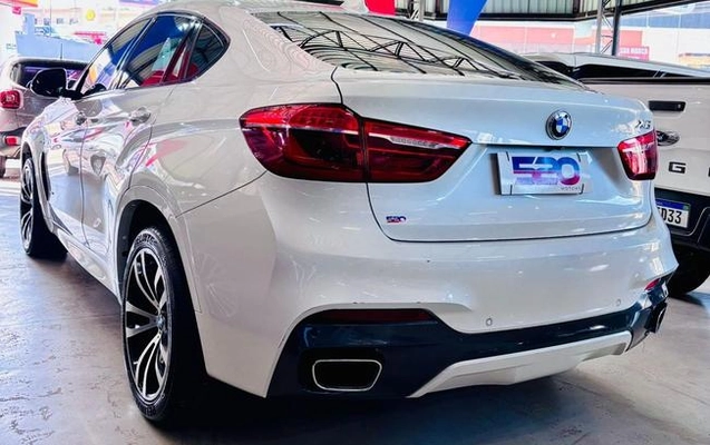 imagem-https://www.socarrao.com.br/sc-vehicle-images-prod/860258/1789422906887-7719509_5_B_f15e390dc2.jpeg