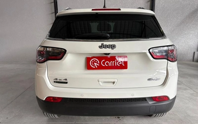 imagem-https://www.socarrao.com.br/sc-vehicle-images-prod/860339/1787862309138-7805577_1_B_3622dcc4f3.jpeg