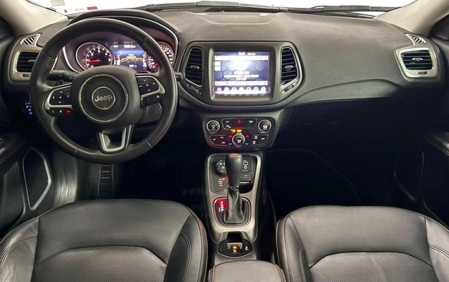 imagem-https://www.socarrao.com.br/sc-vehicle-images-prod/860339/1787862309141-7805577_1_B_5ad149247c.jpeg