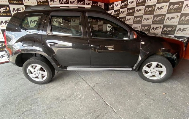 imagem-https://www.socarrao.com.br/sc-vehicle-images-prod/860605/1784315321463-7772512_12_B_958d558750.jpeg