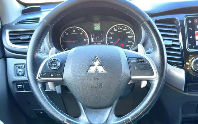 imagem-https://www.socarrao.com.br/sc-vehicle-images-prod/860770/1771414909976-10_055229.jpg