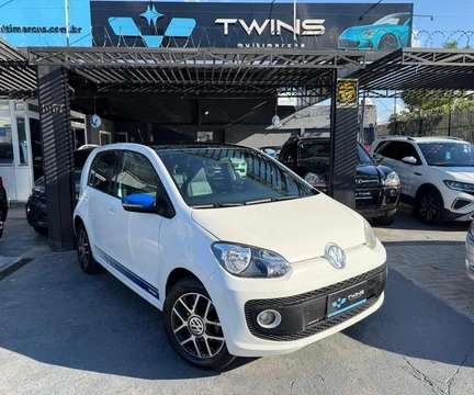 Volkswagen Up! 2017 Branco — foto 1 de 3