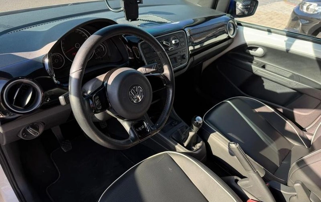 imagem-https://www.socarrao.com.br/sc-vehicle-images-prod/862167/1778527919988-7809972_3_B_fe62949bd8.jpeg