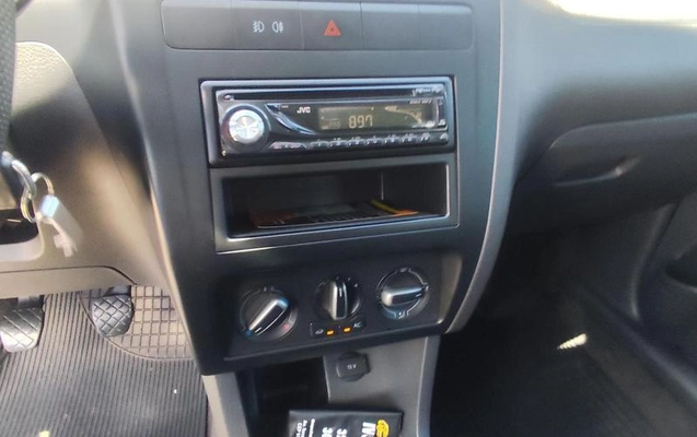 imagem-https://www.socarrao.com.br/sc-vehicle-images-prod/862179/1771425752169-7816236_1_B_43f65bfba4.jpeg