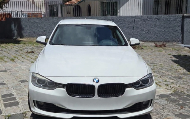 imagem-https://www.socarrao.com.br/sc-vehicle-images-prod/862539/1771432559613-NDAyZGU2YTAtN2Y1NS00YzcyLWFlMWMtNGRhNWE1NmMwOTU2LmpwZw.jpg