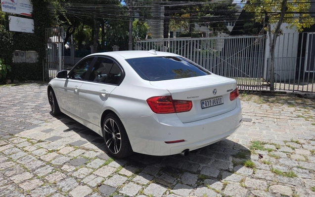 imagem-https://www.socarrao.com.br/sc-vehicle-images-prod/862539/1771432560493-NTljZmY5OGEtN2YxYS00MzVkLWI5NDMtNjgxZWJiZmFmOTI2LmpwZw.jpg