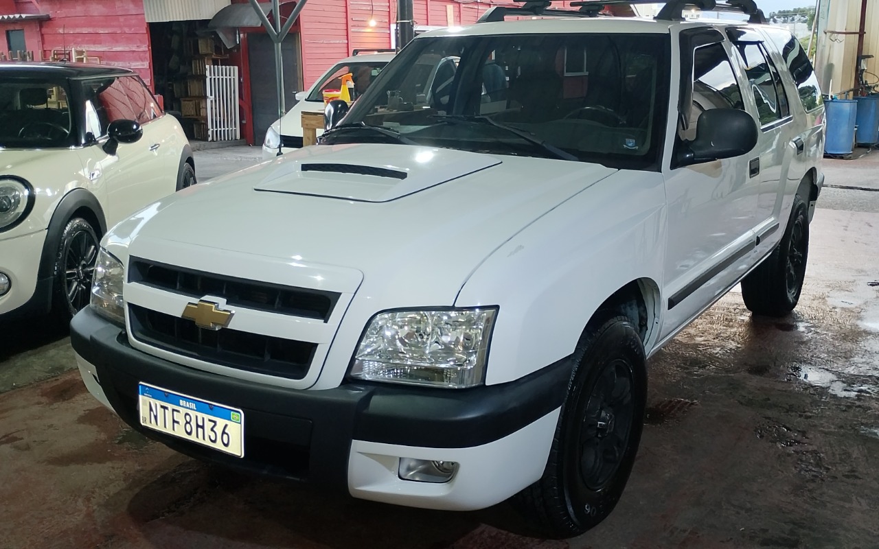 Chevrolet Blazer 2010 Branco — foto 1 de 3