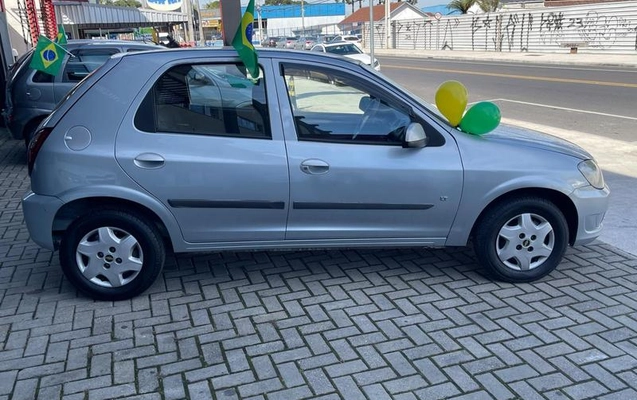 imagem-https://www.socarrao.com.br/sc-vehicle-images-prod/863114/1789059659927-7817624_11_B_54a8167d12.jpeg