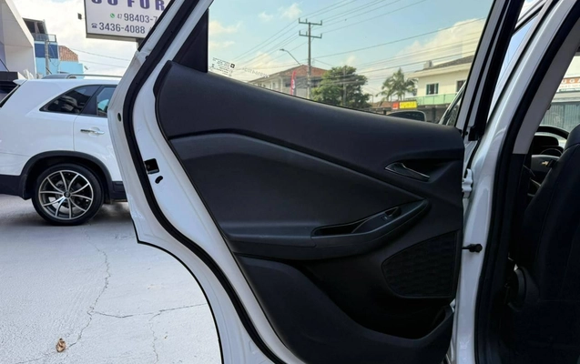 imagem-https://www.socarrao.com.br/sc-vehicle-images-prod/863199/1776081931294-722a9091e4cb468980dde6457a0a30e5_1771444154599.jpeg