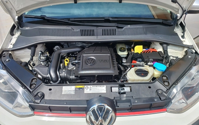 imagem-https://www.socarrao.com.br/sc-vehicle-images-prod/864226/1771501454895-app-photos-BPrpd6C4ftKQccYlyQAfiUWDC8vYrnZG.jpg