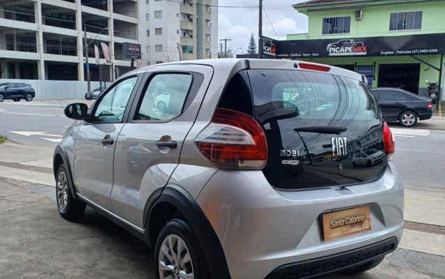 imagem-https://www.socarrao.com.br/sc-vehicle-images-prod/864227/1771501454888-app-photos-9qd4BfwLTSi6nniCOTeLfH2KXSxRoYMW.jpg