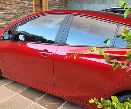 Toyota Prius 2018 Vermelho — foto 1 de 1