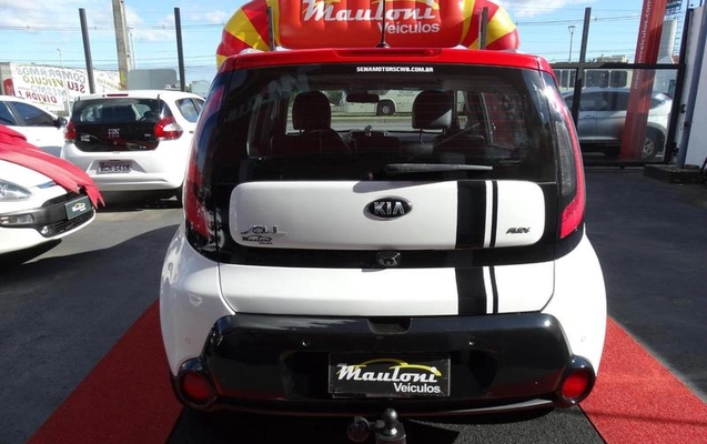 imagem-https://www.socarrao.com.br/sc-vehicle-images-prod/864639/1790001423791-7773929_5_B_c59b00c376.jpeg