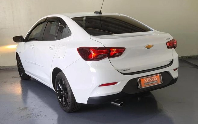imagem-https://www.socarrao.com.br/sc-vehicle-images-prod/865086/1788538316487-7818864_28_B_e3dc197d1e.jpeg
